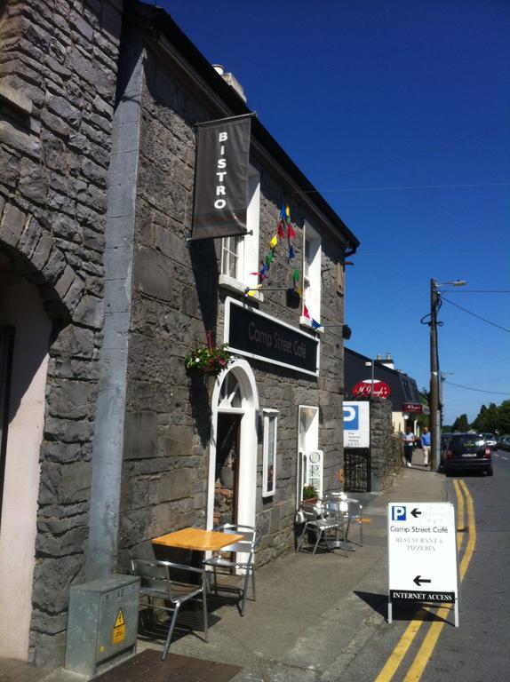Room 3 Camp Street B&B Oughterard Eksteriør billede
